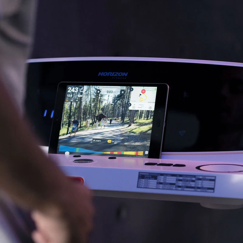 PRE ORDER Horizon Omega Z Treadmill (White) [Ships 15th August] - Image 7
