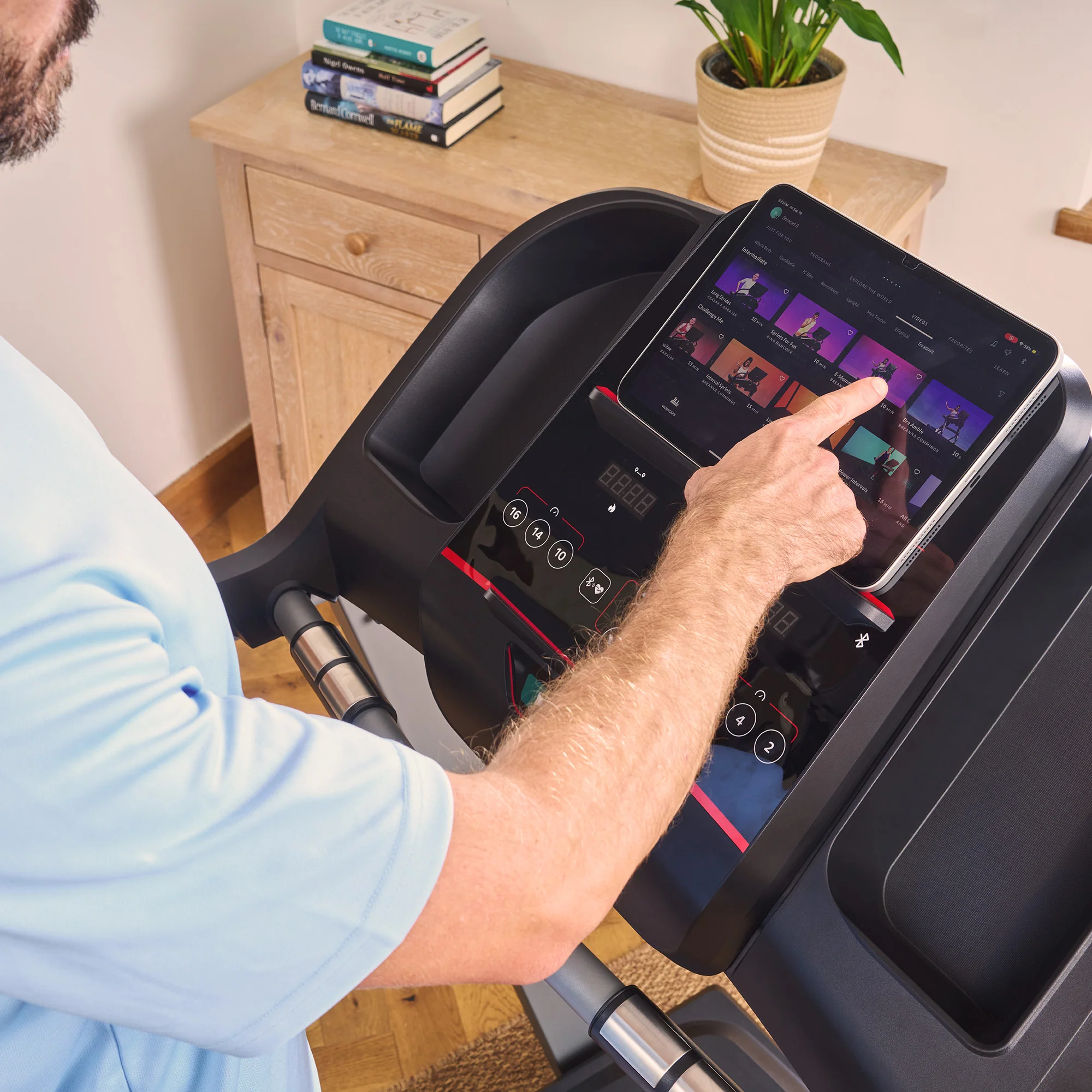 Schwinn SFT3.1 Treadmill - Image 7