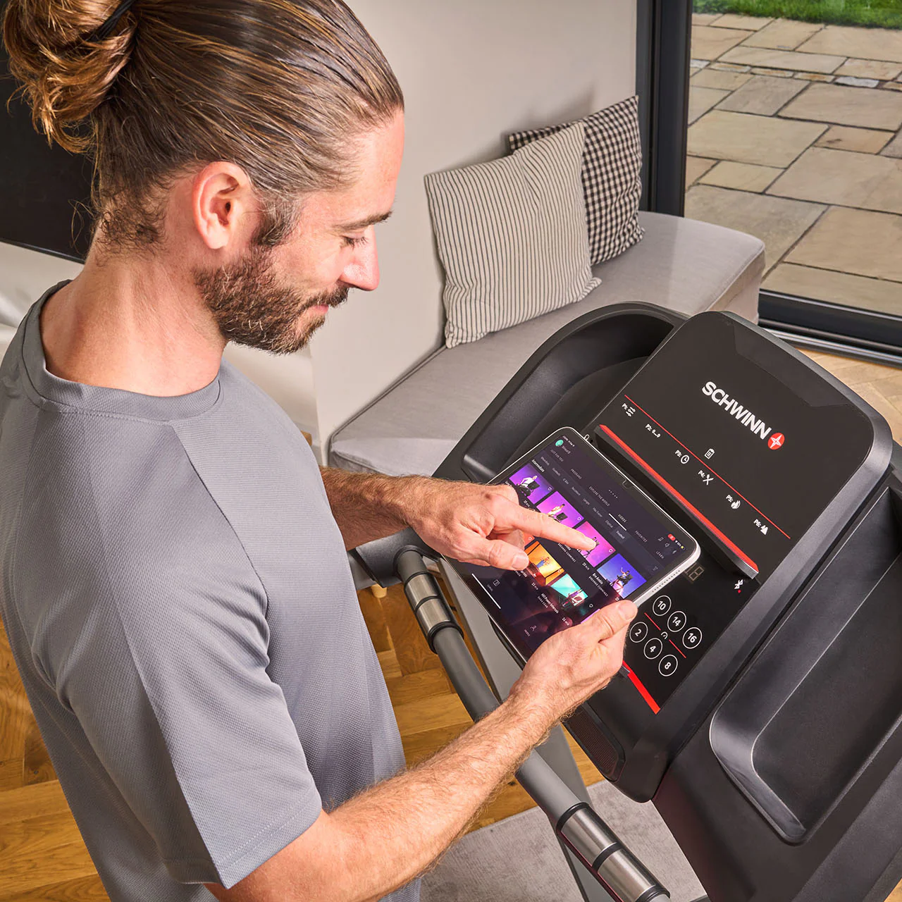 Schwinn SFT3.5 Treadmill - Image 6