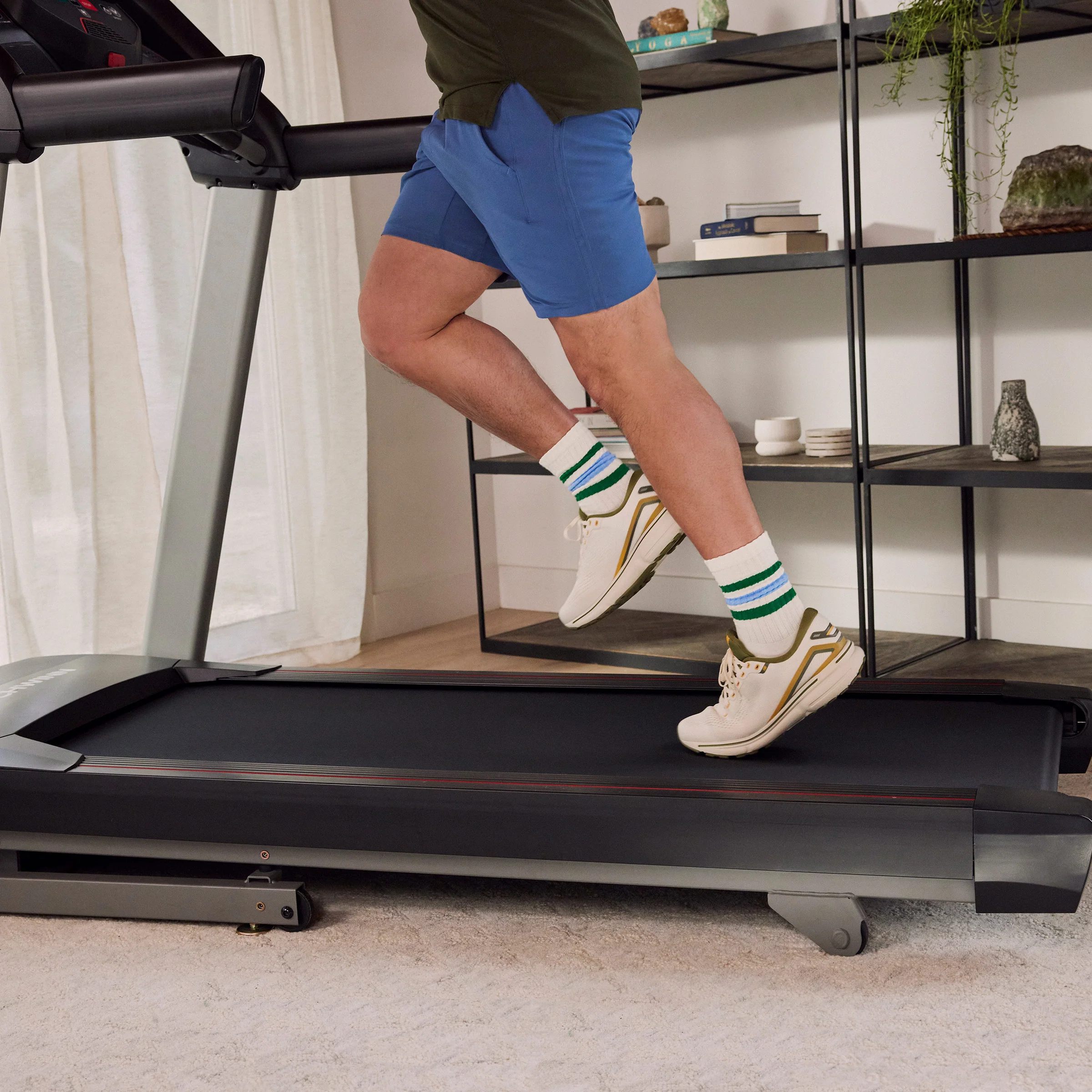 Schwinn SFT4.1 Treadmill - Image 7